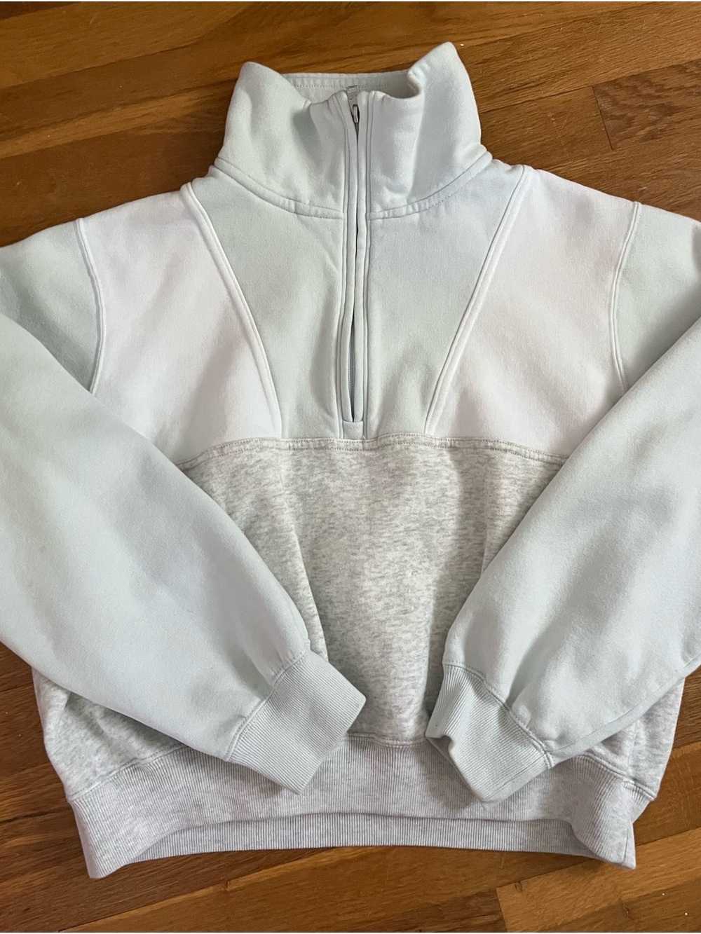 Hollister Half-Zip Colorblock Pullover - White & Light Gray